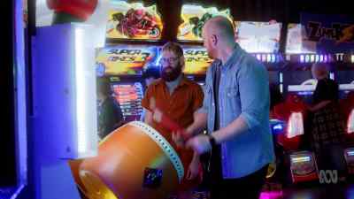 MACHINE: You're cool at drumming! - Aunty Donna's Coffee Cafe