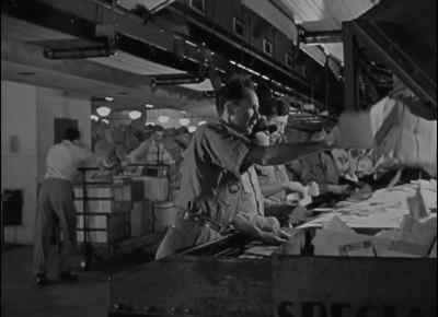 [Machinery Clattering, Whirring] - Miracle on 34th Street