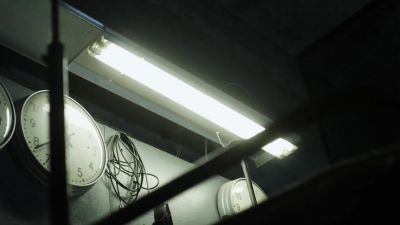 [Machinery Ηumming]
[Powering Down] - Wrong Turn 4: Bloody Beginnings