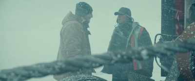 [machinery whirring] - The Ice Road