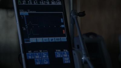 (machinery whirring) - 9-1-1