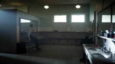 (machines rattling) - Gotham
