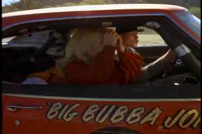 - Macho gun, Bob. - Eat My Dust