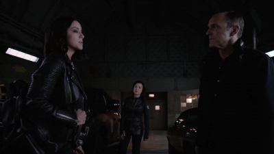 Mack is still upstairs. - Marvel's Agents of S.H.I.E.L.D.