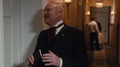 Madam Curie. - Murdoch Mysteries