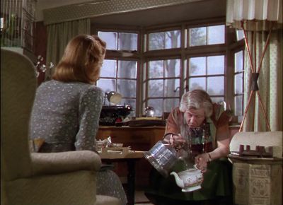 Madame Arcati I'm profoundly disturbed and I want your help - Blithe Spirit