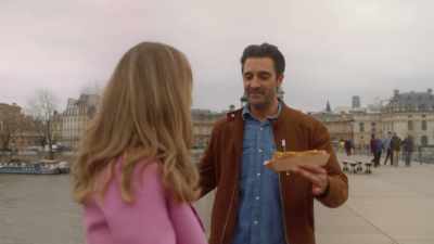 Mademoiselle, hot dog
for your thoughts. - Crimes of Fashion: Killer Clutch