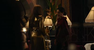 Mademoiselle, please. - Inventing Anna