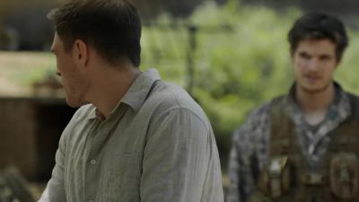 Madison's right.
Arm up everyone who's not sick. - Fear the Walking Dead