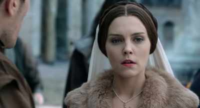 Madonna, you should leave the city.
It's not safe. - Medici: Masters of Florence