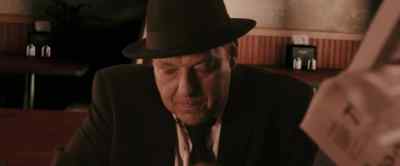 Madsen's playing this
sheriff in a TV series, - Once Upon a Time in Hollyweird