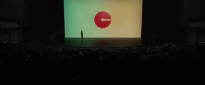 - Mae, we love you! - The Circle