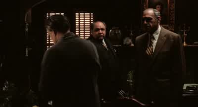 मग मी त्या goddamn Barzini द्वेष. - The Godfather