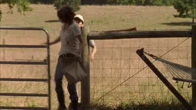 Maggie: Hey! - The Walking Dead