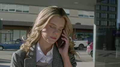 MAGGIE: Well,
there's just no way - Meeting Mr. Christmas
