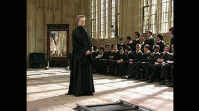 Maggie's right in the middle,
and she says, - Harry Potter 20th Anniversary: Return to Hogwarts