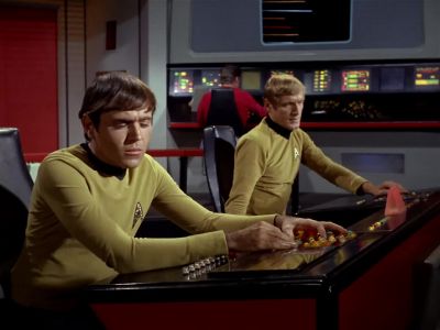 - Magnification 3 on the screen.
- Magnification factor 3, sir. - Star Trek