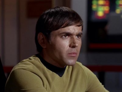 - Magnification 4.
- Magnification 4, sir. - Star Trek