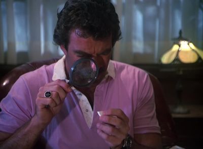 Magnum, what are you doing? - Magnum, P.I.