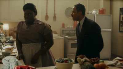 Mahalia jackson stepping
into the "magic circle"! - Robin Roberts Presents: Mahalia