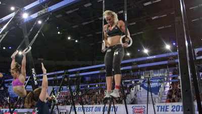 Mais avec les pompes...
Je le regrette tellement maintenant. - The Redeemed and the Dominant: Fittest on Earth
