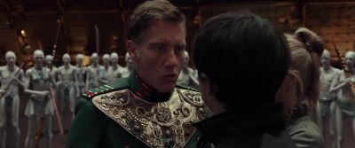 Major, I order you to arrest this man. - Valerian and the City of a Thousand Planets