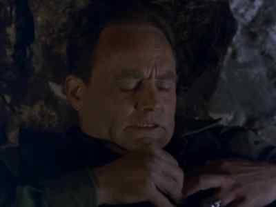 - Major!
- I'm okay... flak-jacket. - Detonator