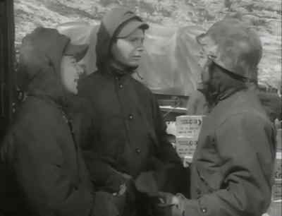 Major Knox. Major Knox, come in. - Retreat, Hell!