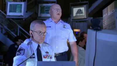 Major, what's your status? - Stargate SG-1