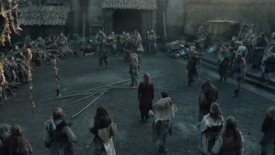 Make a square! - The Last Kingdom