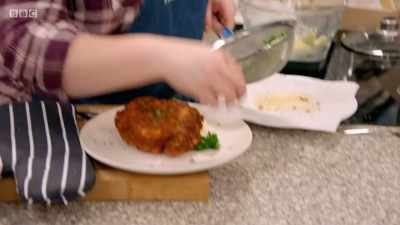 Make it like a little garden of
broccoli. - Britain's Best Home Cook