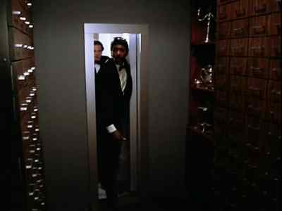 - Make me smile.
- Save some for the rest of us. - Remington Steele