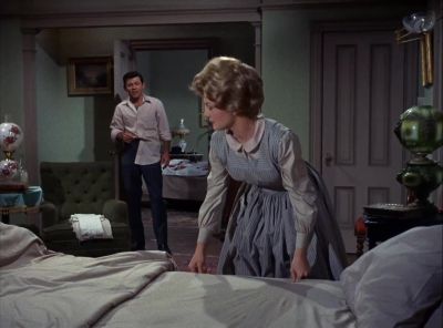 Make sure you get
that bottom sheet tight. - The Virginian