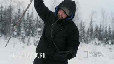 Make sure he still springs good.
Oh, yeah, see. - Life Below Zero: First Alaskans