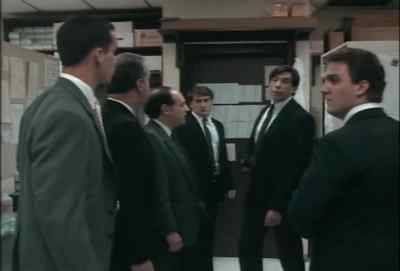 Make sure the President is safe
in here. I'll go check outside. - Firehead