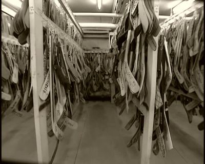 MAKING A HOCKEY STICK
REQUIRES THE ASSEMBLY - How It's Made