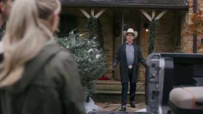 Making sure you weren't leaving
without saying goodbye. - A Bluegrass Christmas