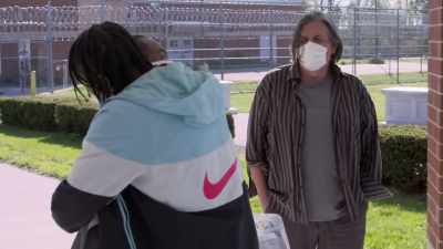 [Maliek and Darquavion
speaking indistinctly] - Inmate to Roommate