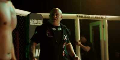 - Malik! Malik! Switch on!
- (SOUND COMES BACK UP) - Romper Stomper