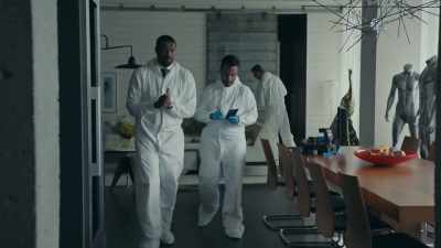 Malik. We're looking for a knife. - Coroner