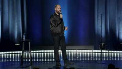 Mama e peruană şi nu vorbea bine engleză. - Tom Segura: Disgraceful