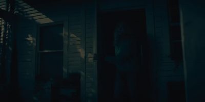 - Mama?
- It's all right. - The Peripheral