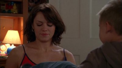MAMA, WHY IS DADDY SO SAD? - One Tree Hill