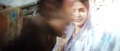 Mamta, get some tulsi leaves
for my tea. - Sui Dhaaga - Made in India