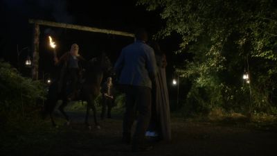 Man 1: Hold them. Hold her.
Lois: Clark. - Smallville
