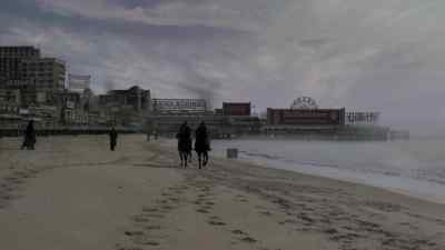 Man 1: Let's take it to the lighthouse.
Woman: Absolutely. - Boardwalk Empire