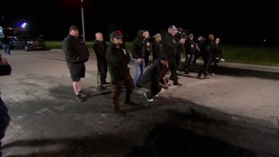 - [man 1] Wow.
- [man 2] Nice lick. - Street Outlaws