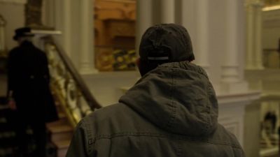 [man 1] Yes, I've checked three times.
I have the tickets. - Marvel's Daredevil