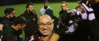 - [man 2] Have fun.
- [Sigi laughs] - Unicorn Town