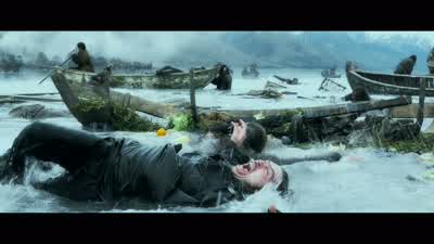 Man 2: Over there! - The Hobbit: The Battle of the Five Armies